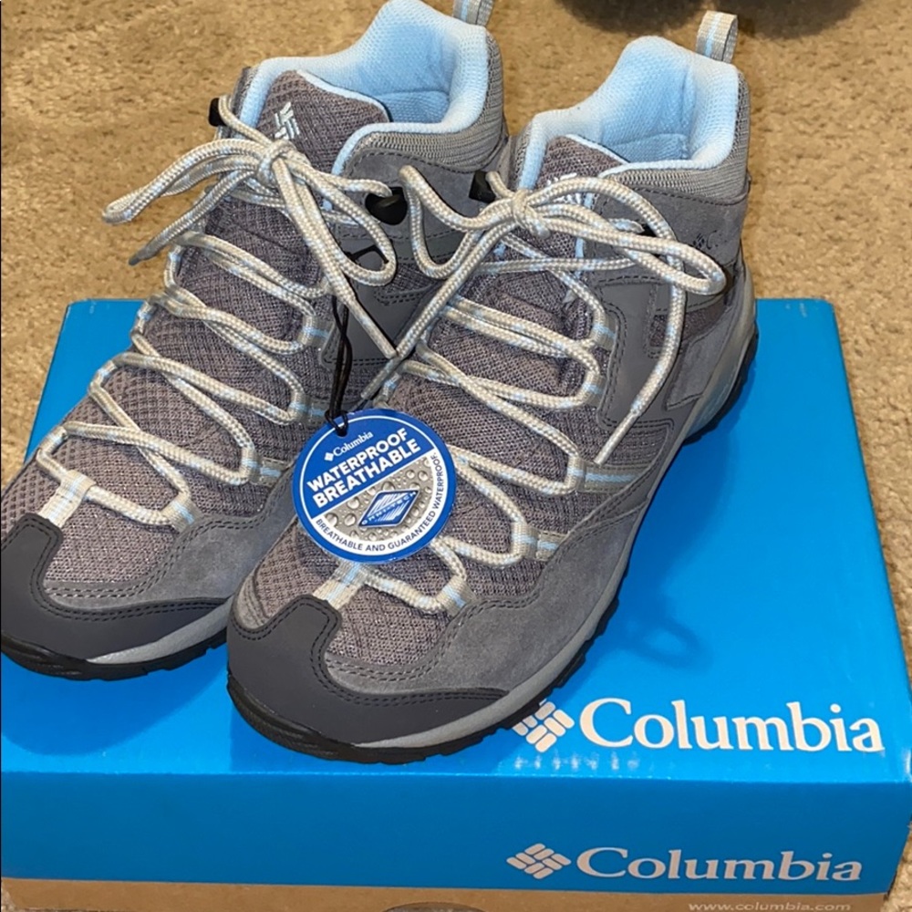 NWT COLUMBIA ❄️ Maiden Peak waterproof hiking boot